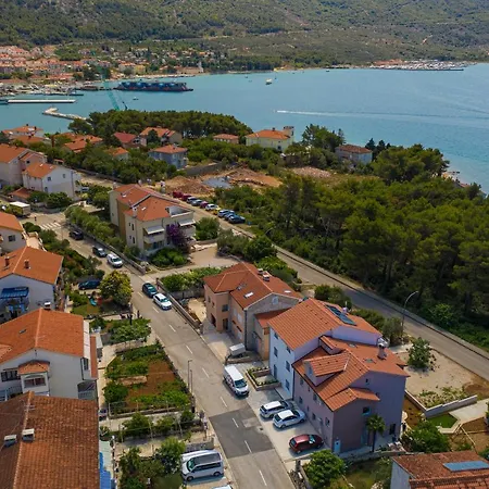 Elelina 게스트하우스 3*