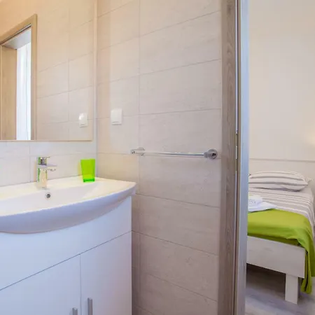 Elelina 3* ツレス